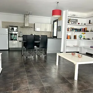 Apartment Sunshine, Famara