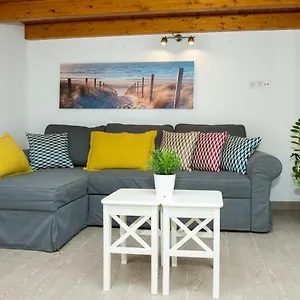 Apartment Famara. Marea, Famara